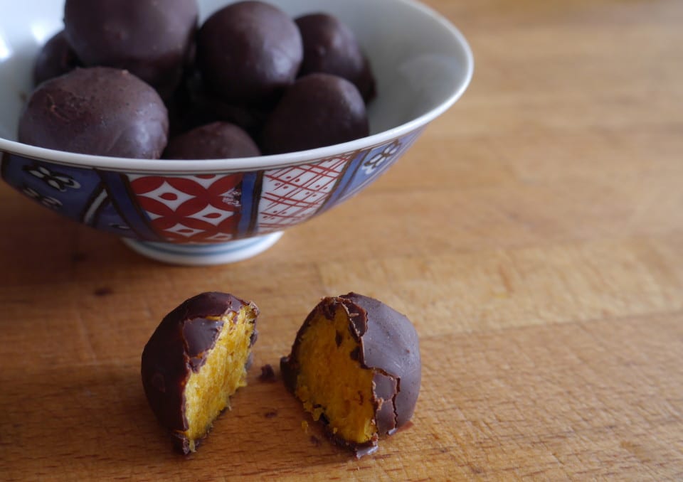review-hemsley-cookbook-healthy-sweets-salted-apricot-960x678